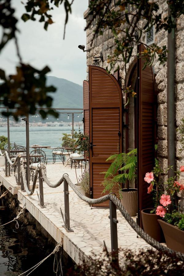 Eco Hotel Carrubba Donja Lastva Exterior foto